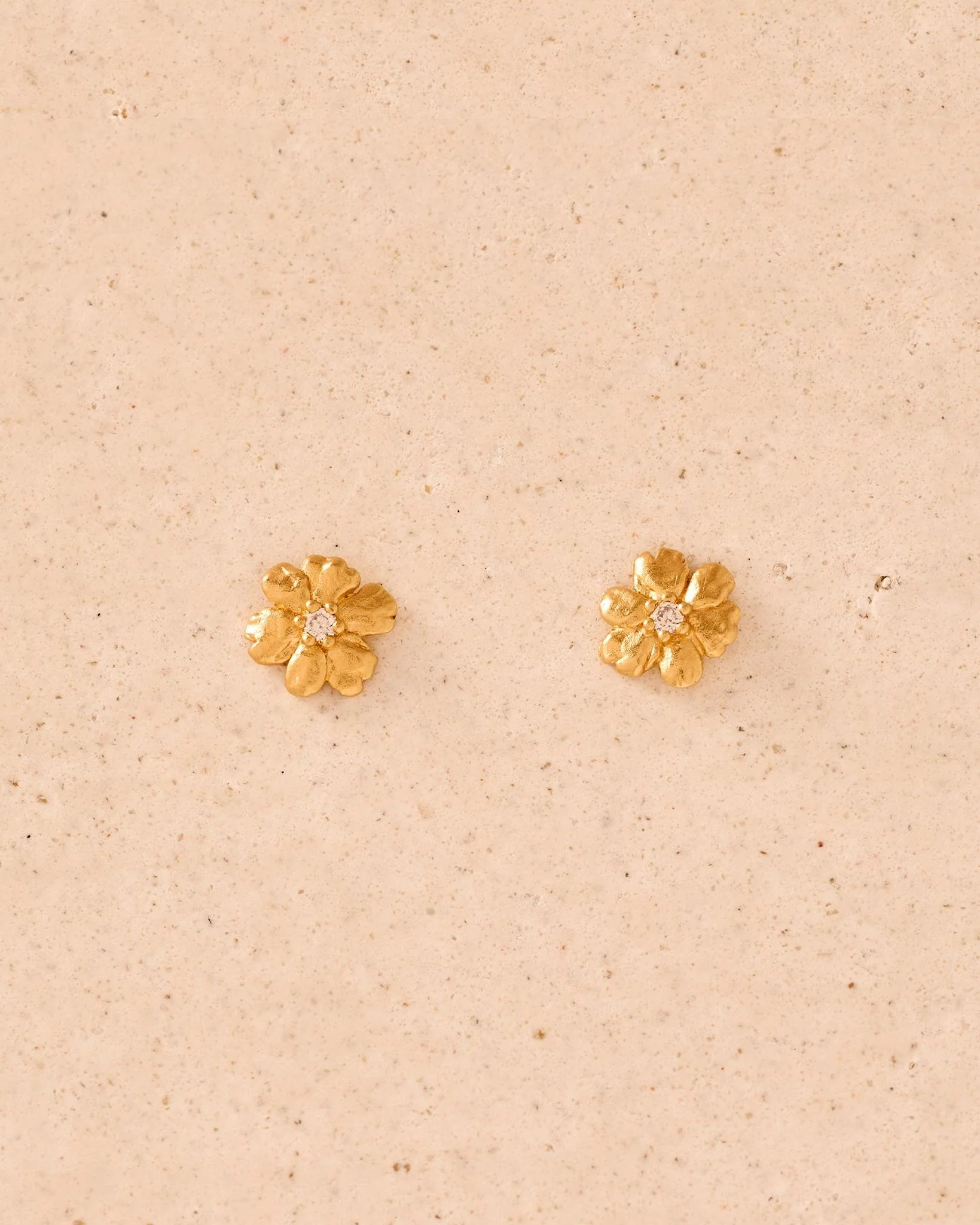 Aleli Stud Earrings