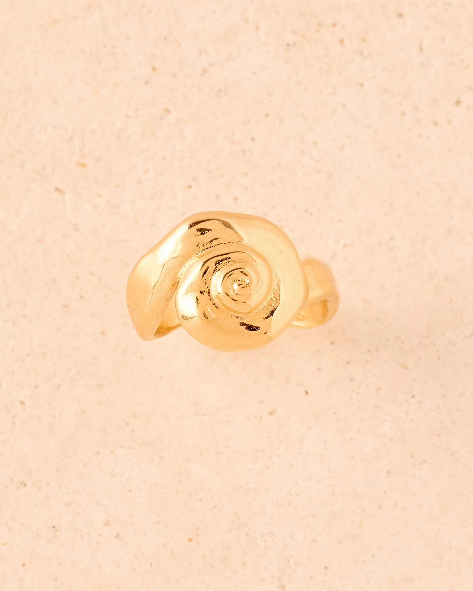 Ammoni Ring
