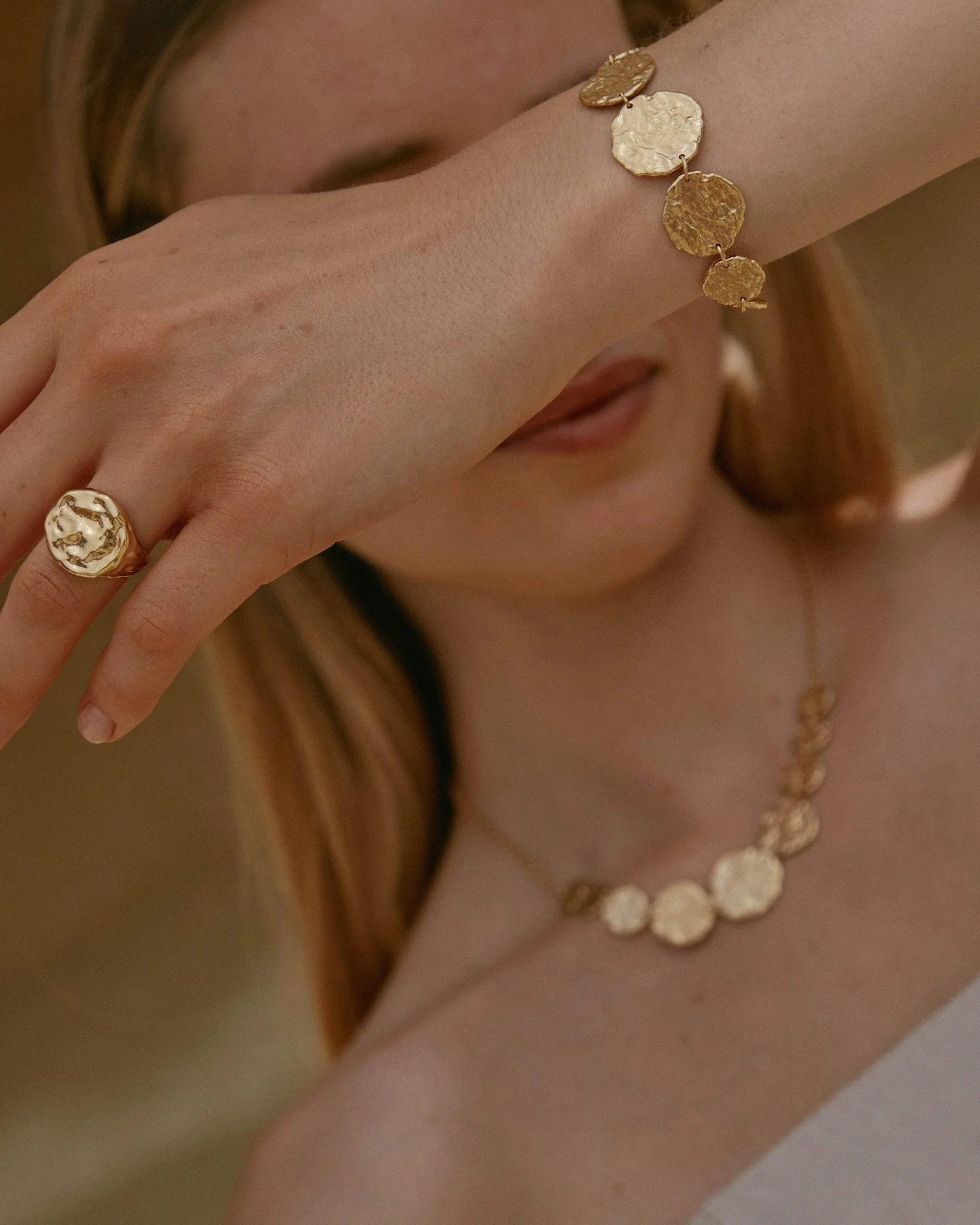 Antonia Ring - Image 4