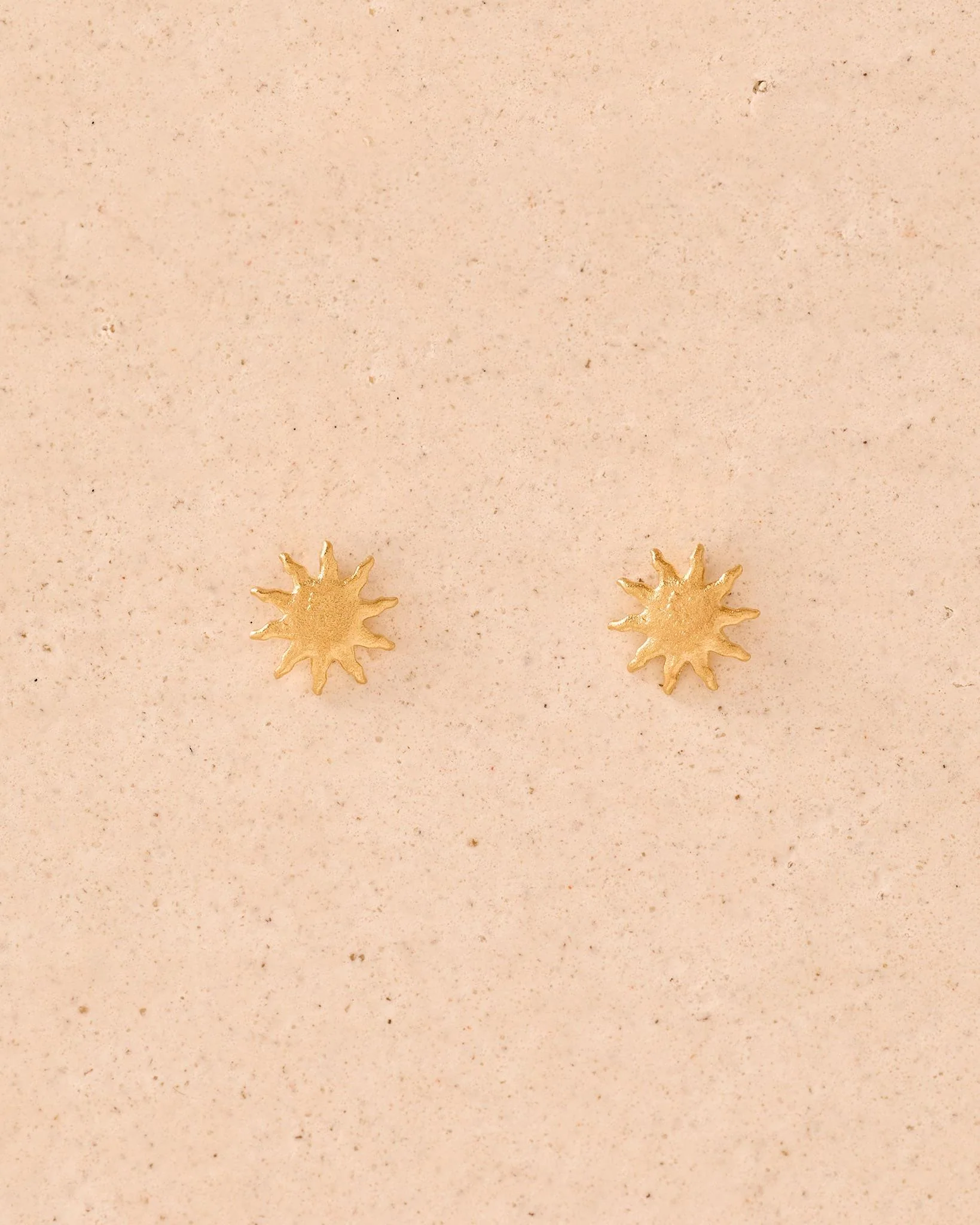 Cala Stud Earrings