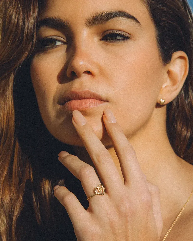 Corà Stud Earrings - Image 4