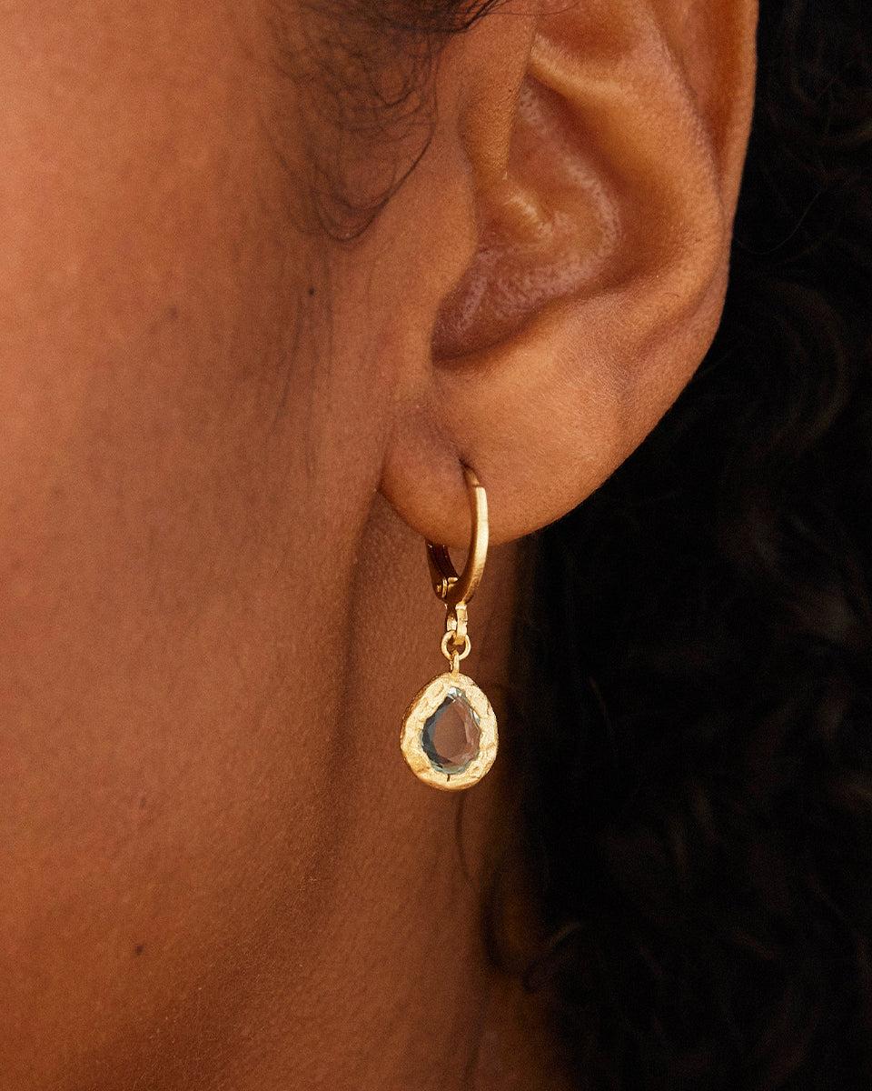 Lysia Crystal Earrings - Image 3