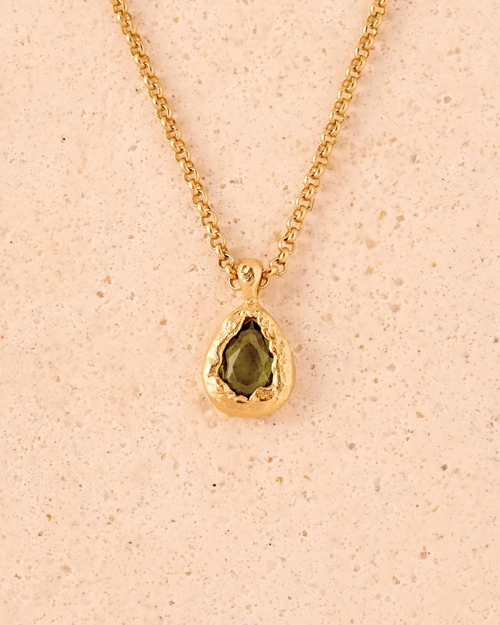 Lysia Dark Green Necklace