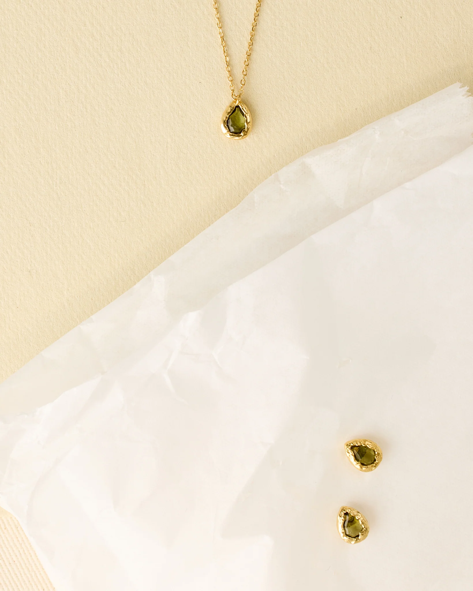 Lysia Stud Earrings - Image 4